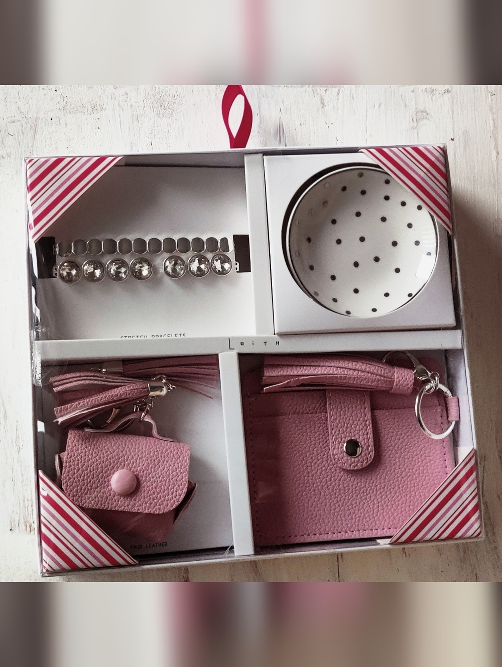 ⭐3 For $21⭐ Leith Pink 5-Piece Trinket Gift Set - Picture 3 of 8
